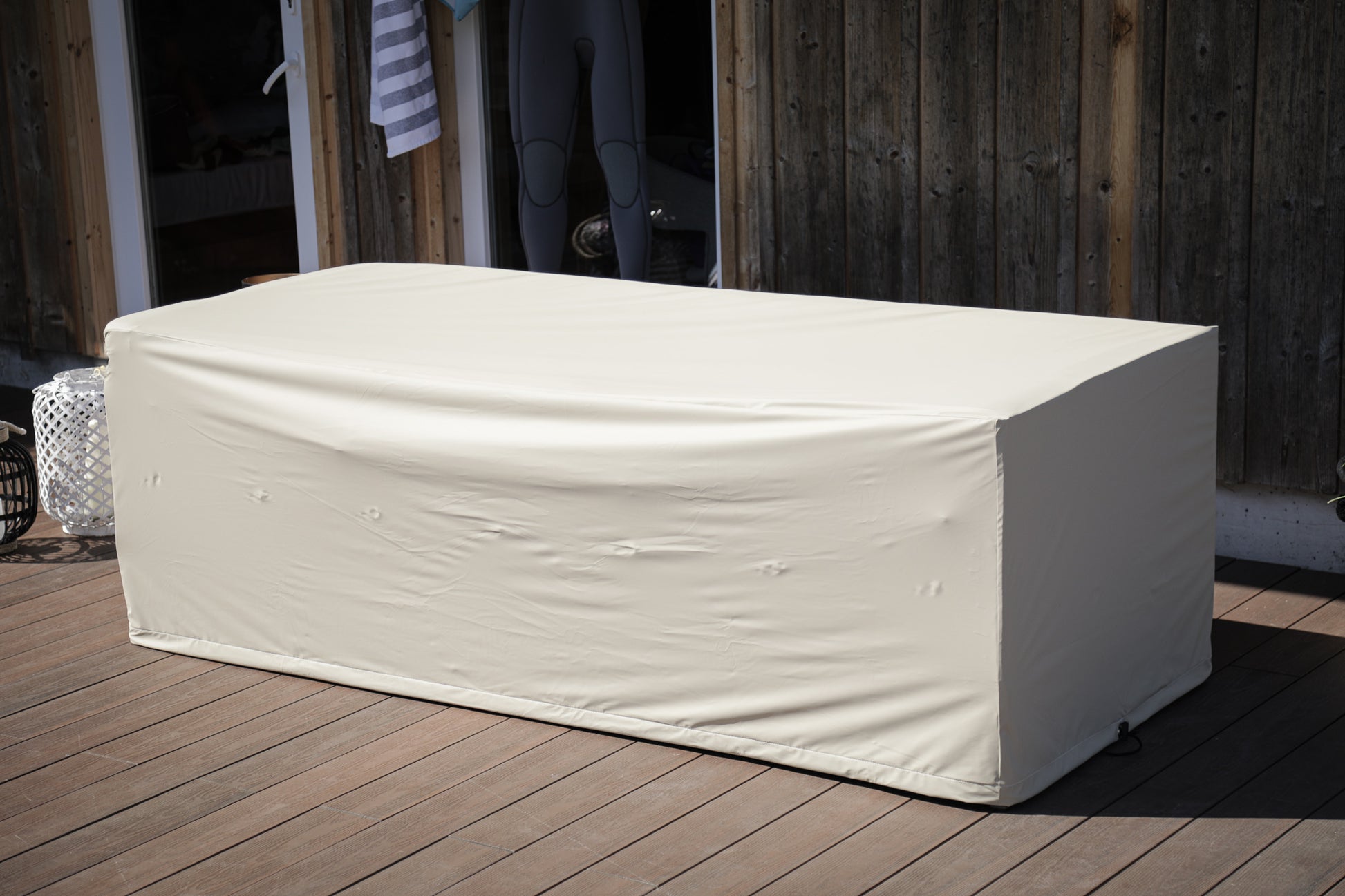 Beige Alvara Lounge Regenschutz für Outdoor-Gartenmöbel mit schützendem Stoff