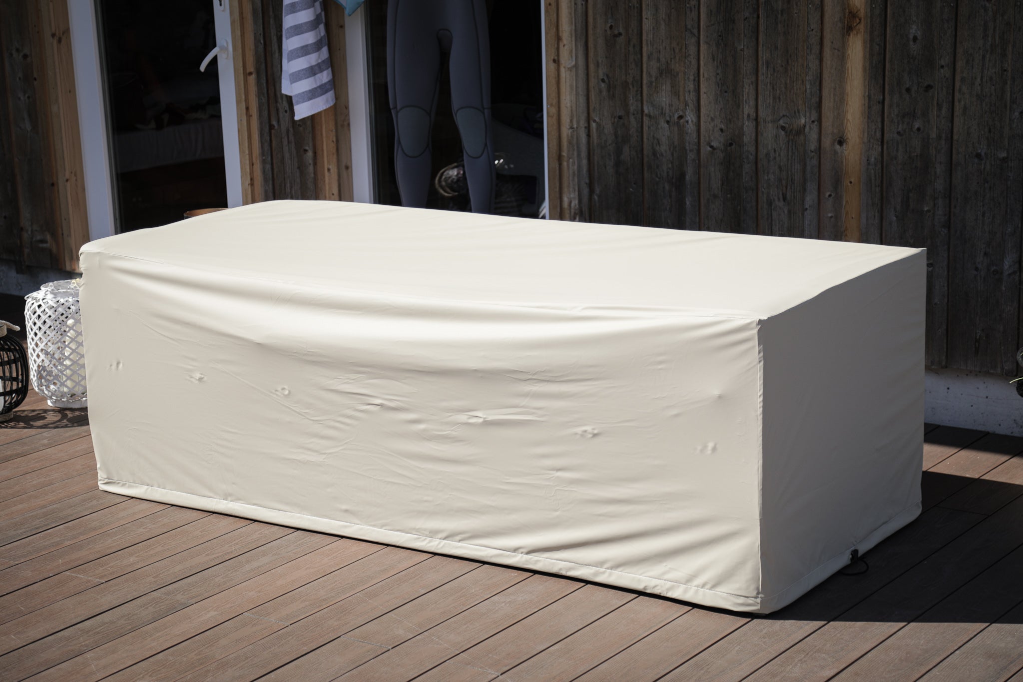 Beige Alvara Lounge Regenschutz für Outdoor-Gartenmöbel mit schützendem Stoff