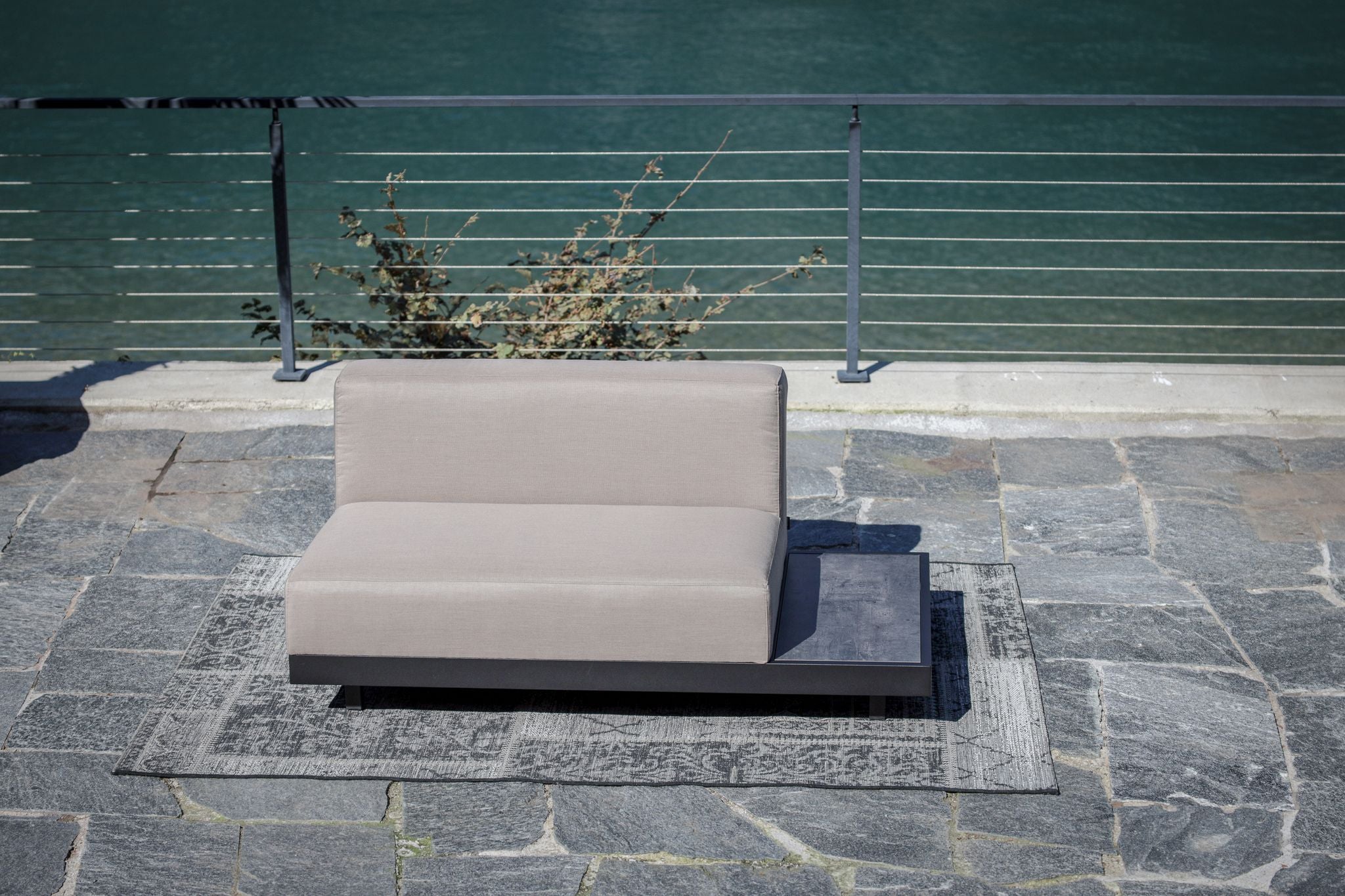 Garten Lounge Miranda aus wetterfestem Outdoor-Stoff in sandbraun