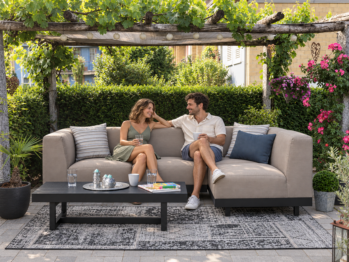 Outdoor-Sofa-Astor-sandbraun