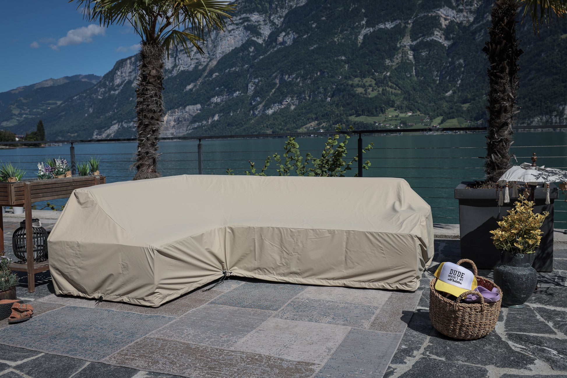 Leano Lounge Regenschutz in Outdoor-Beige für Gartenmöbel im Freien