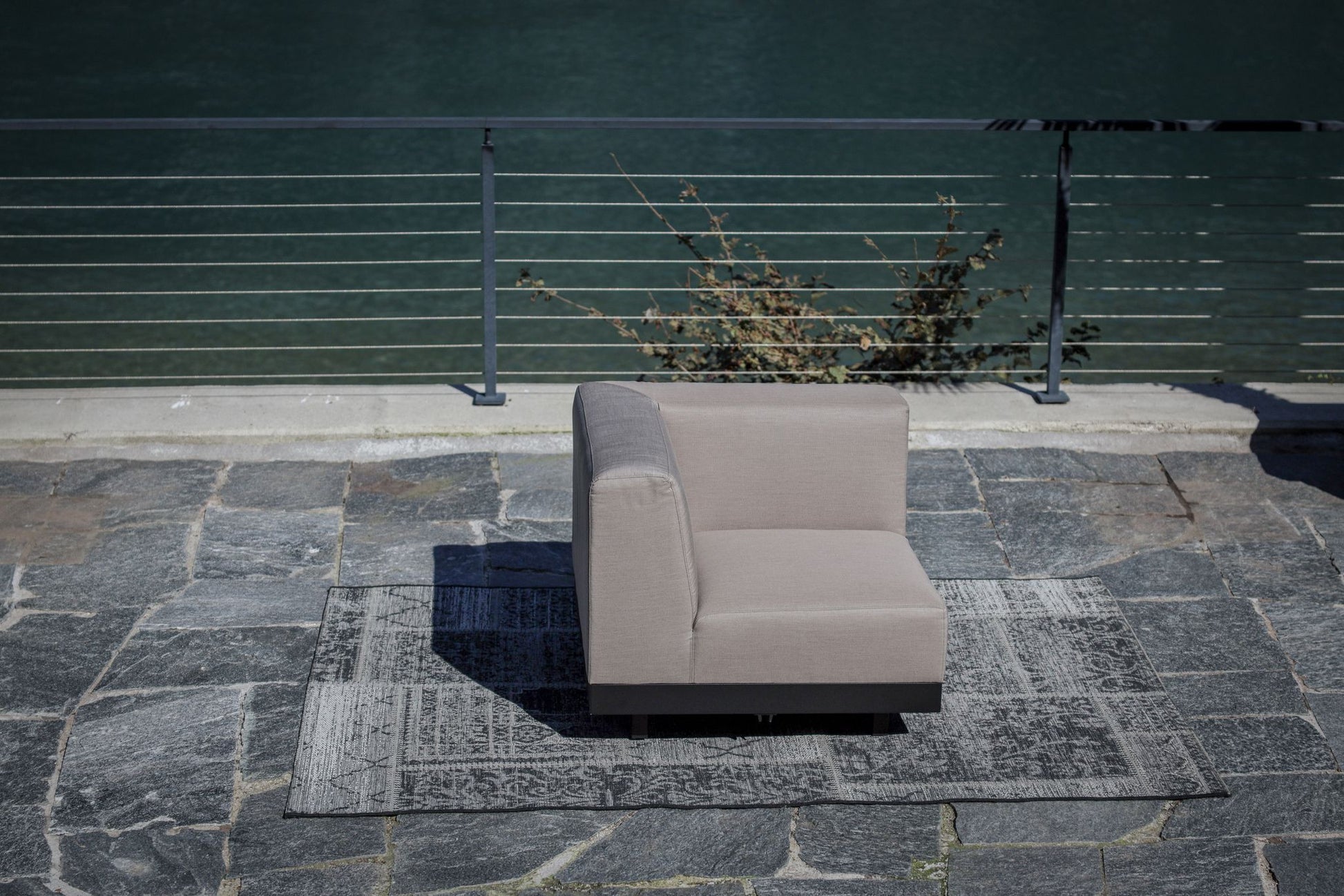 Garten Lounge Miranda aus wetterfestem Sandbraun für Outdoor-Bereich