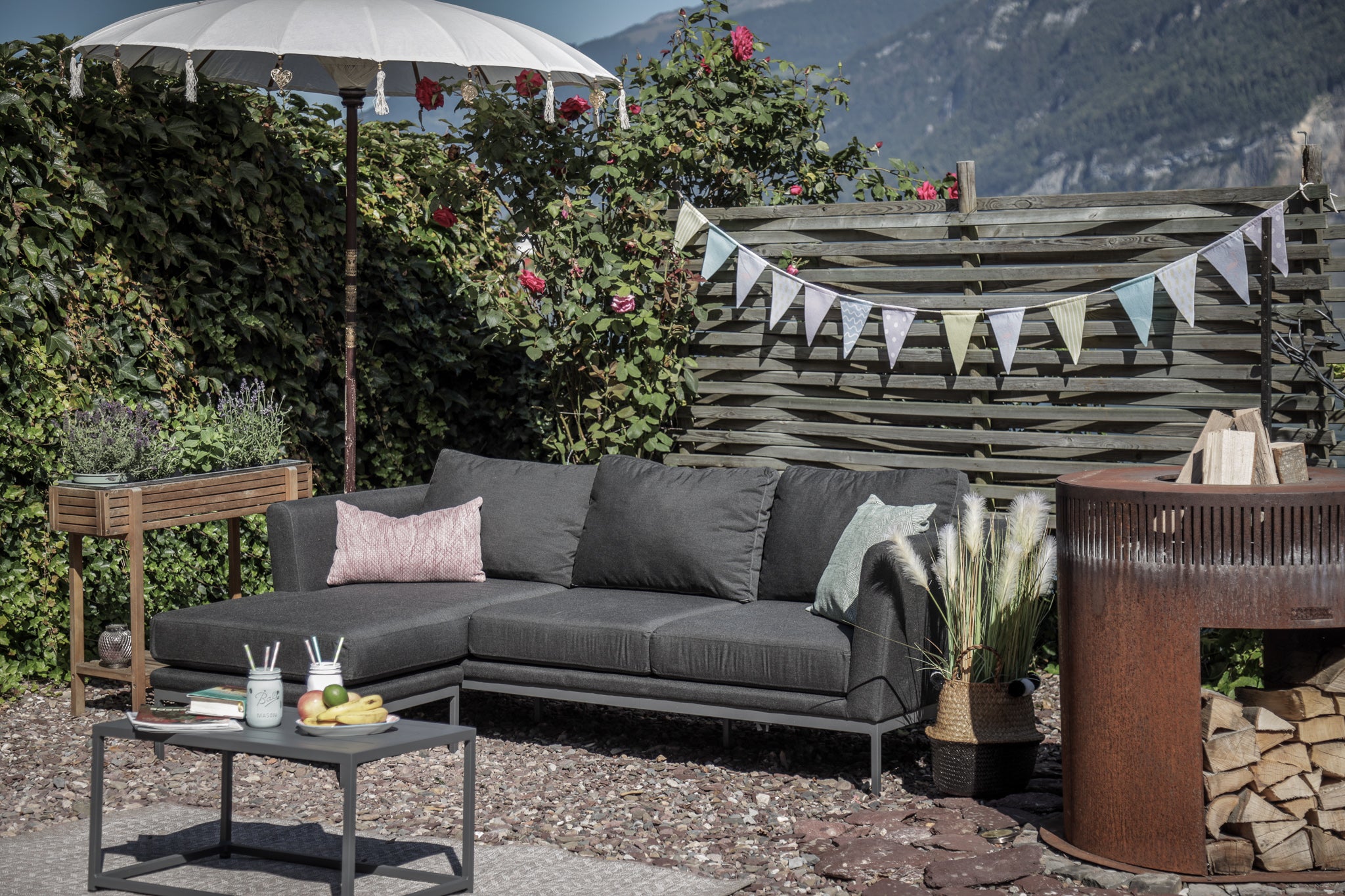 Outdoor Gartensofa Ellbrella mit Recamiere, Sunbrella Polster anthrazit, wetterfest für Garten und Terrasse