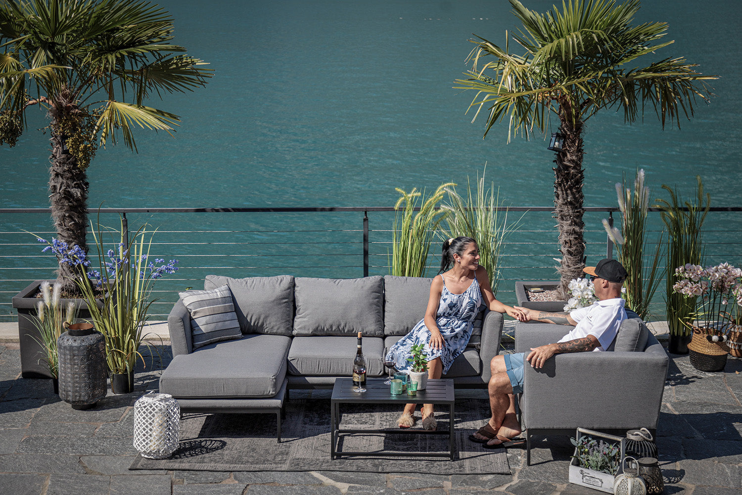 Gartenlounge Ellbrella rechts mit 1x Sessel grau