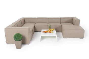 Outdoor Lounge Amy Sandbraun