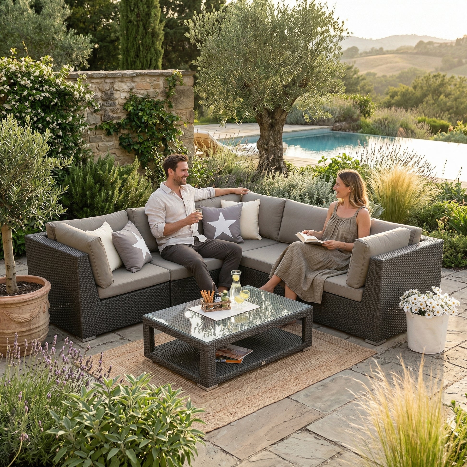 Jolie Rattan Gartenmöbel Lounge in braun für Outdoor-Bereich mit Kissen