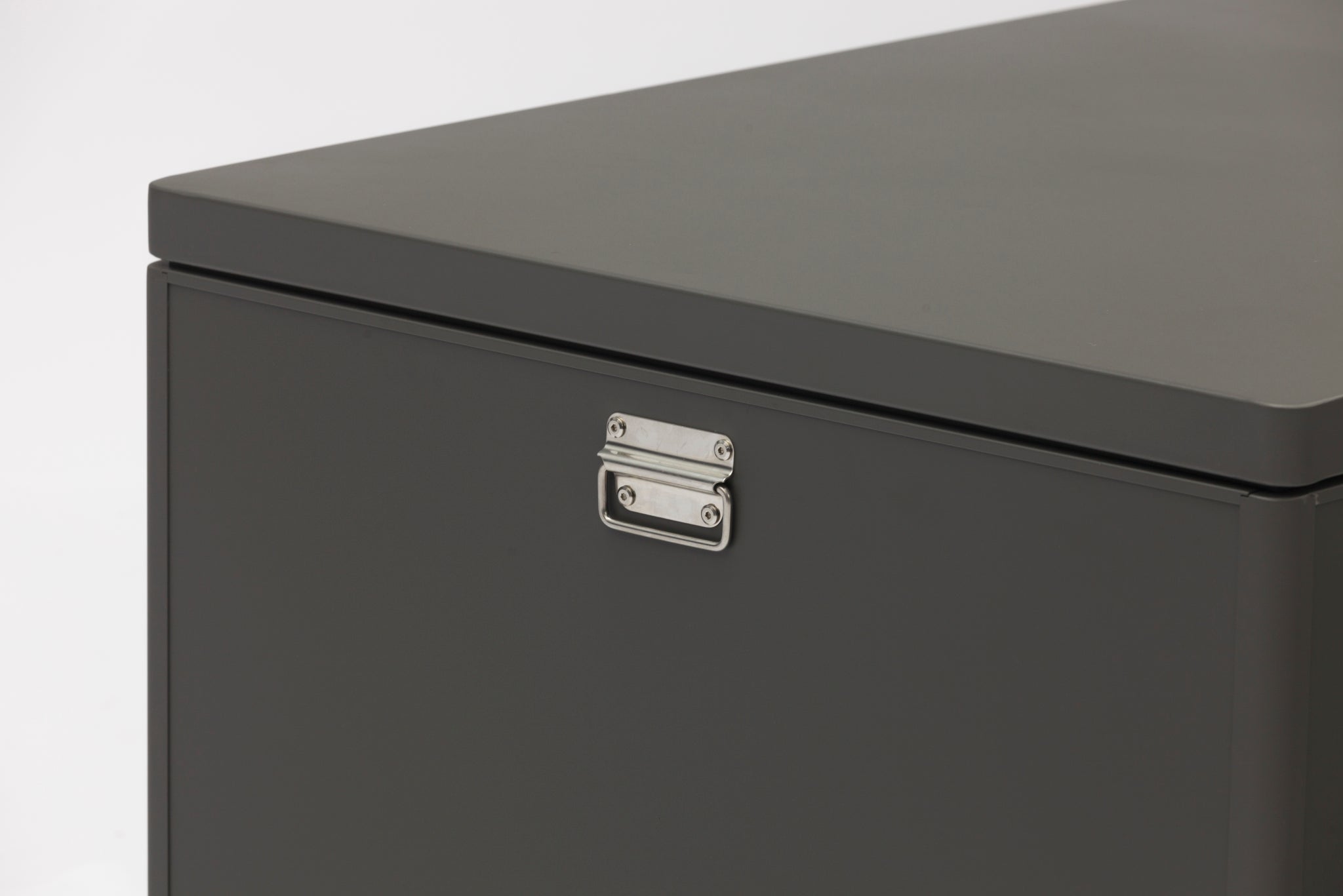 Alena Alu Kissentruhe medium