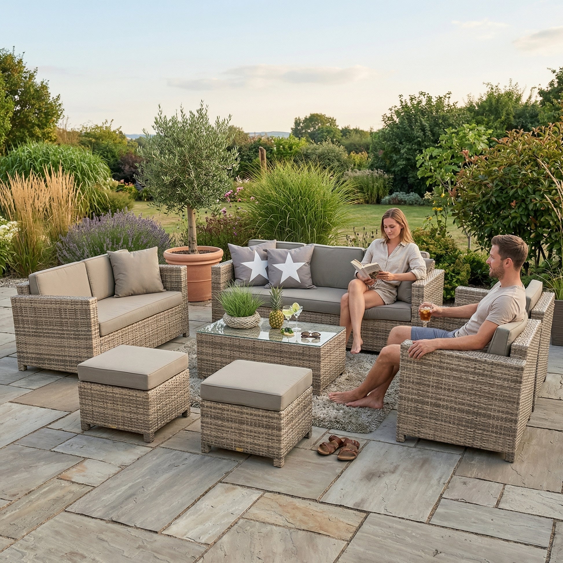 Lilly's Deluxe Lounge Möbel für den Outdoor-Bereich in natürlichem Rattan