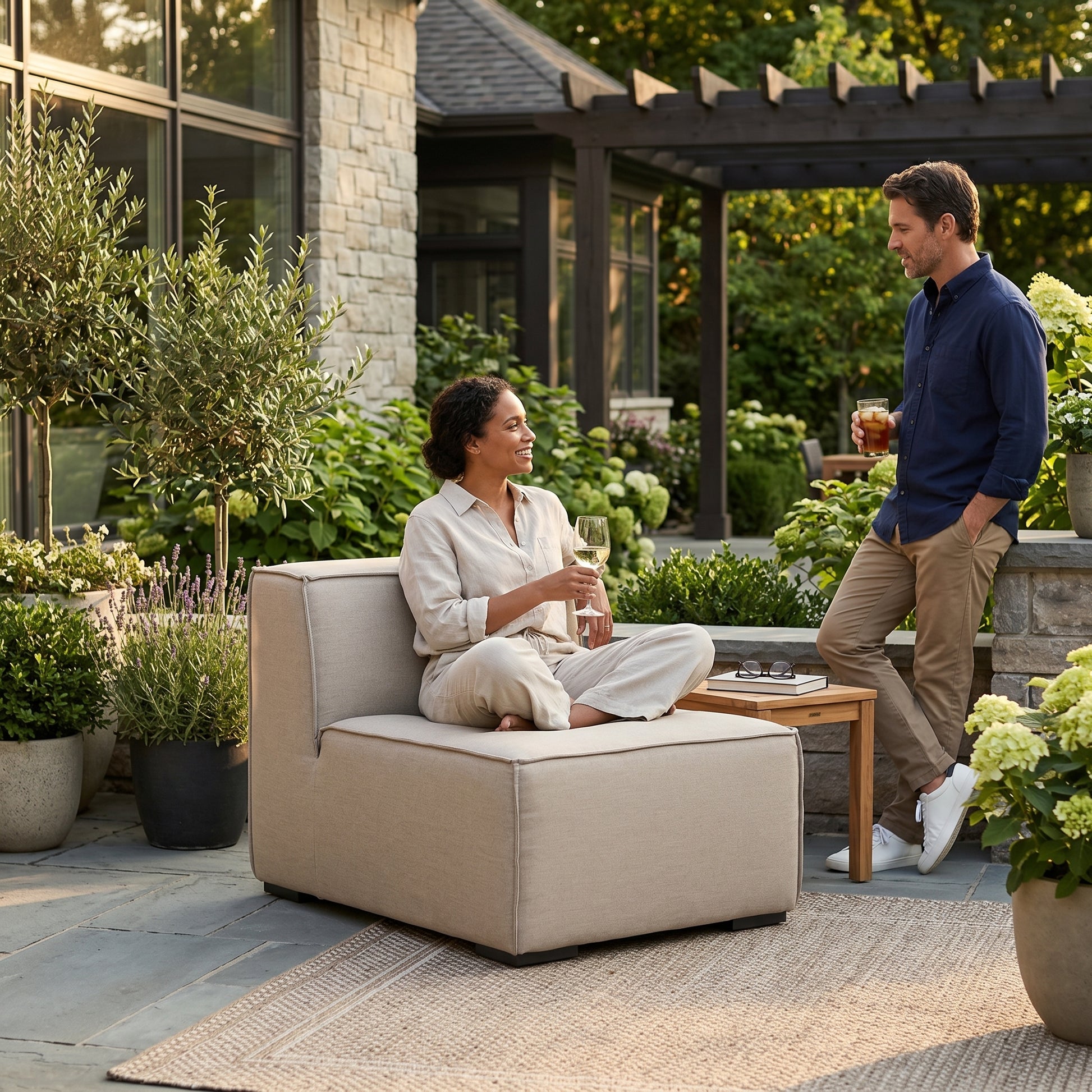 Mittelteil aus sandbraunem Sunbrella-Stoff für Outdoor-Gartenmöbel