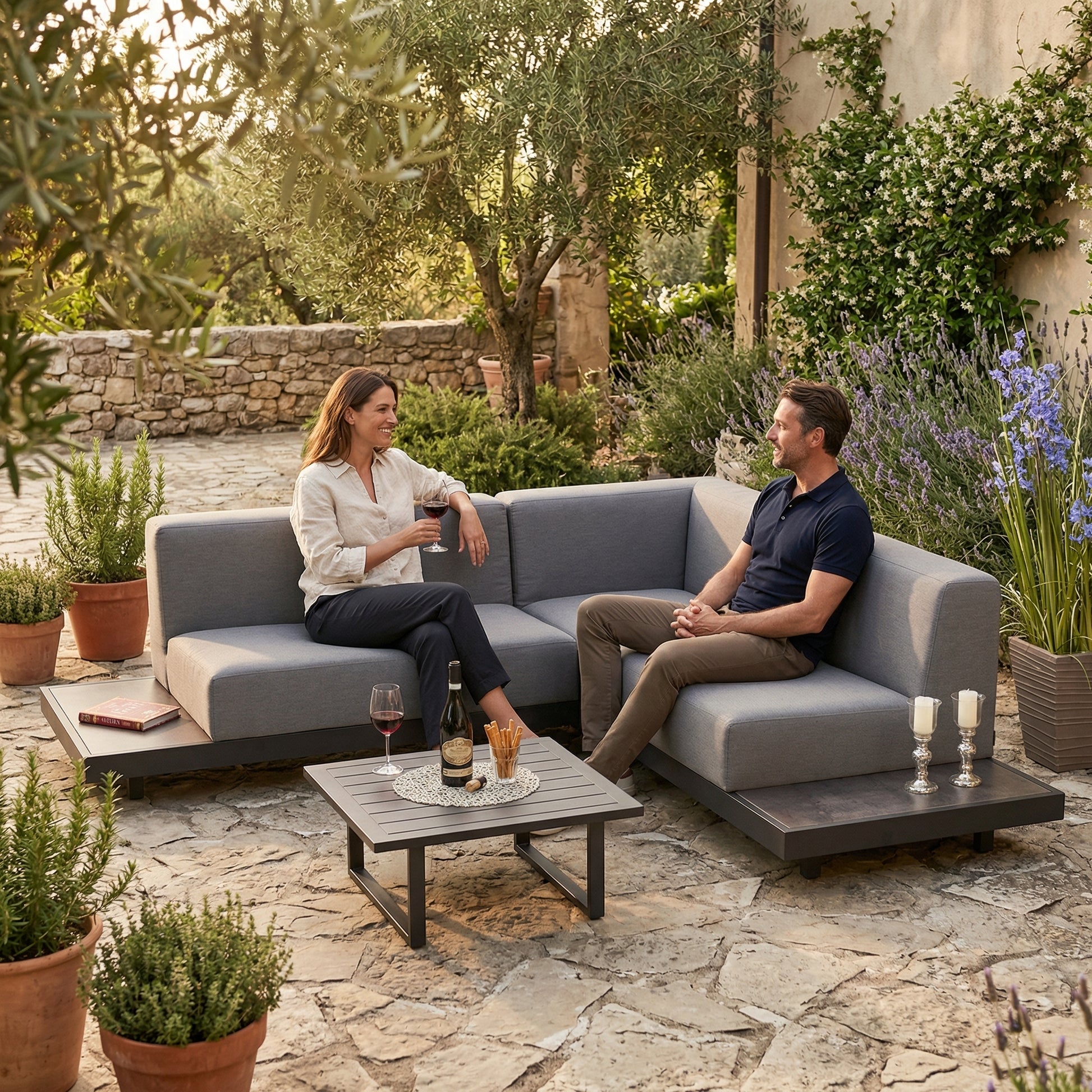 Nirvana Gartenlounge aus Sunbrella in grau für den Outdoor-Bereich