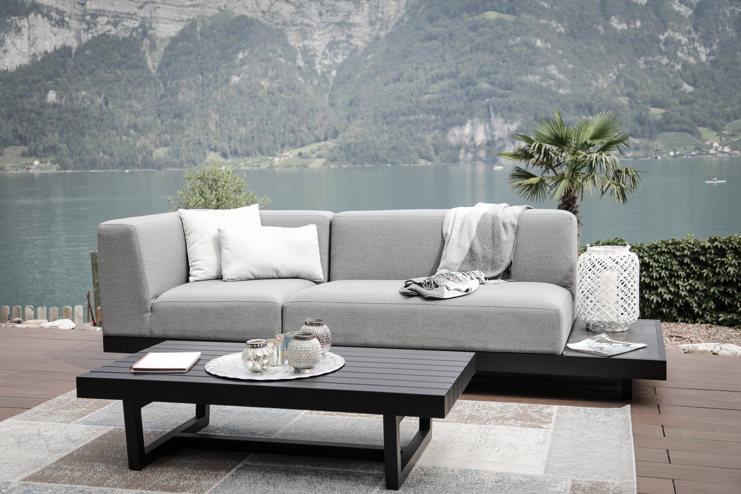 Miranda Lounge Regenschutz Ablage links aus Outdoor-Material für den Garten
