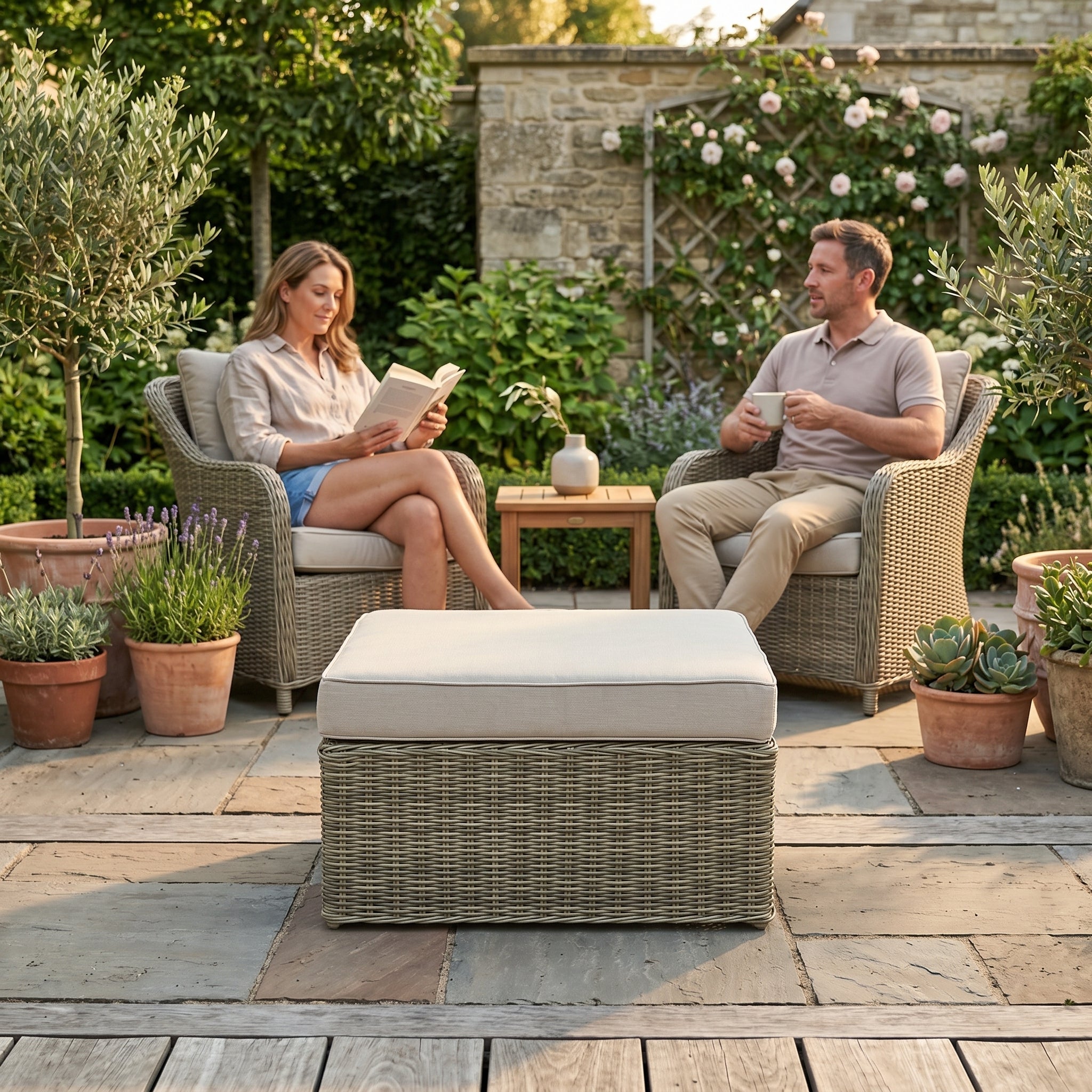 Princeton Lounge Fusshocker in natürlichem Design für Outdoor-Gartenmöbel