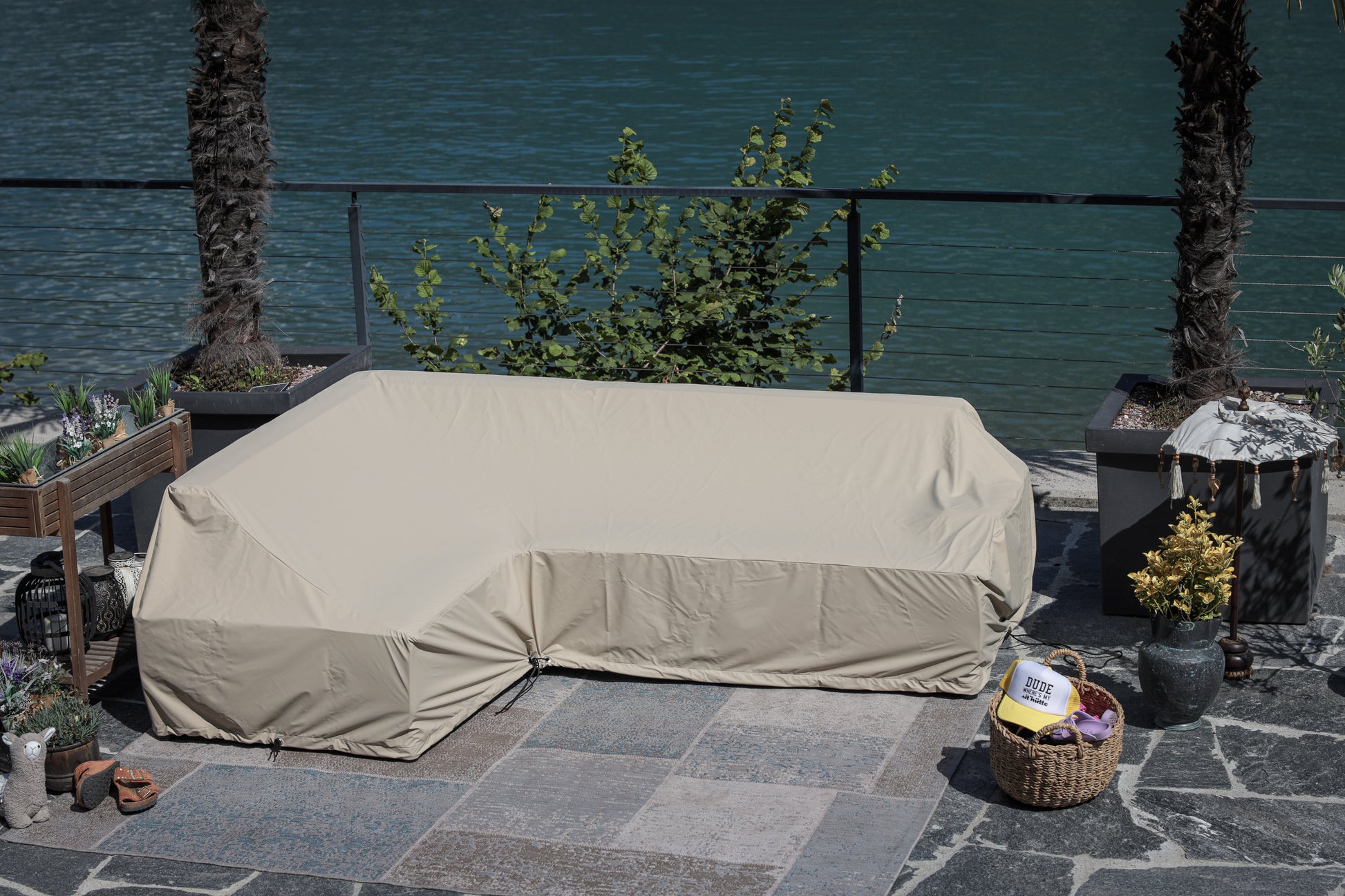 Leano Lounge Regenschutz für Outdoor-Gartenmöbel in beigem Material