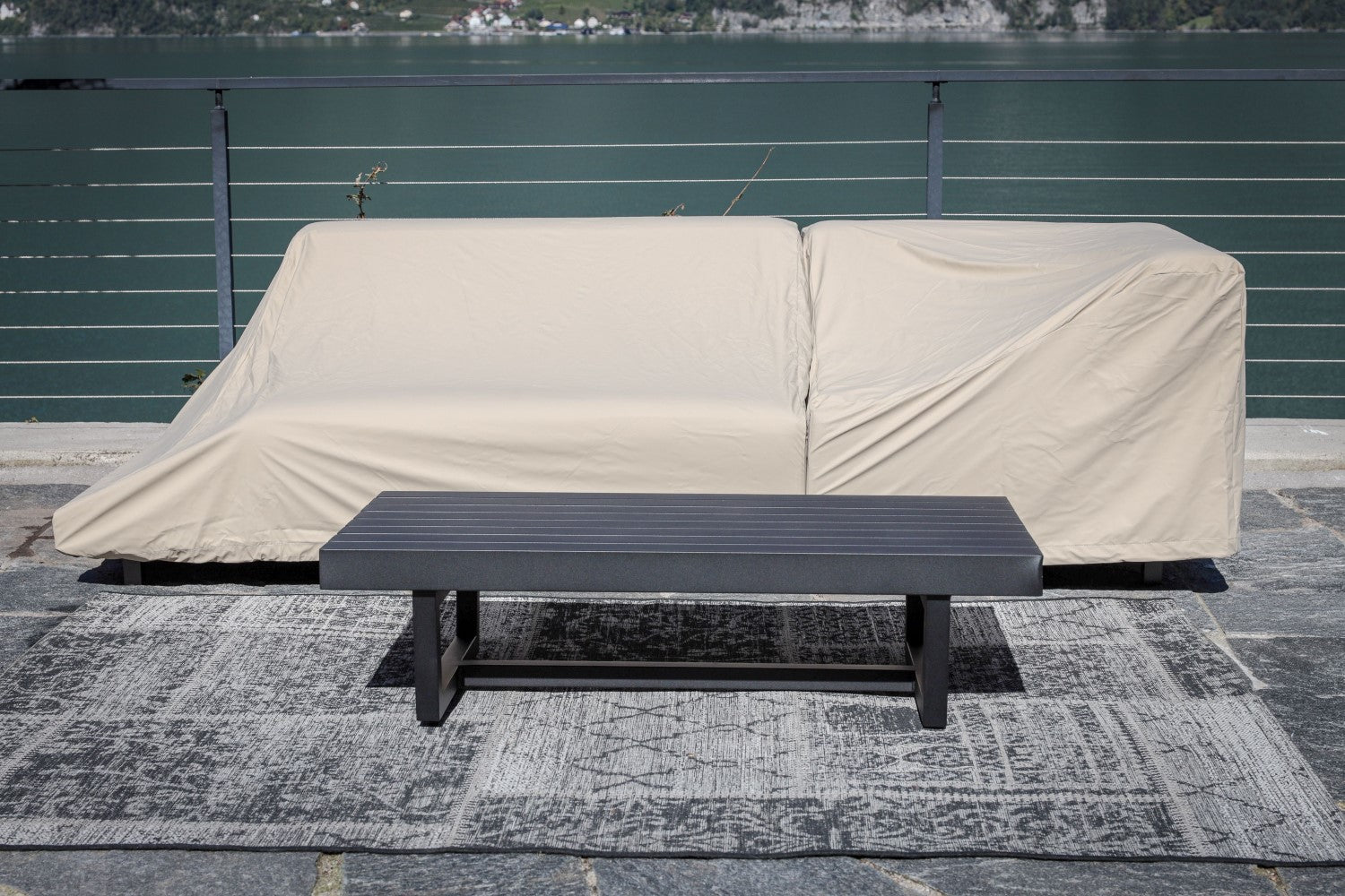 Miranda Lounge Regenschutz für Outdoor-Möbel in hellem Material, passend für Ablage rechts