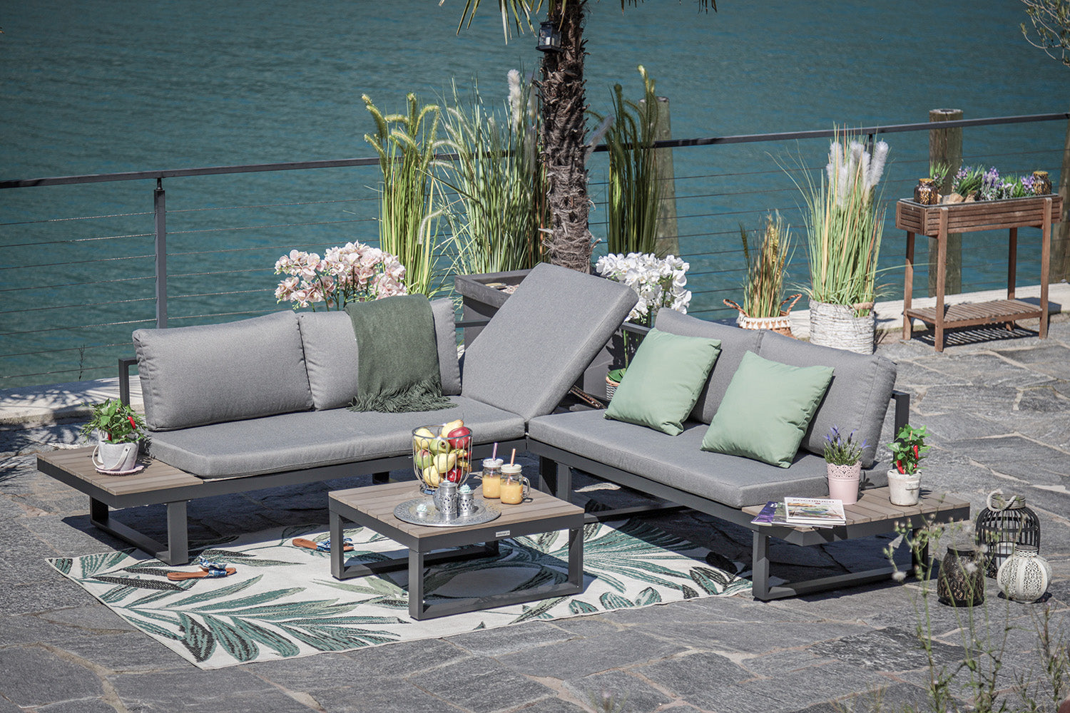 Somerville Lounge mit Liegefunktion