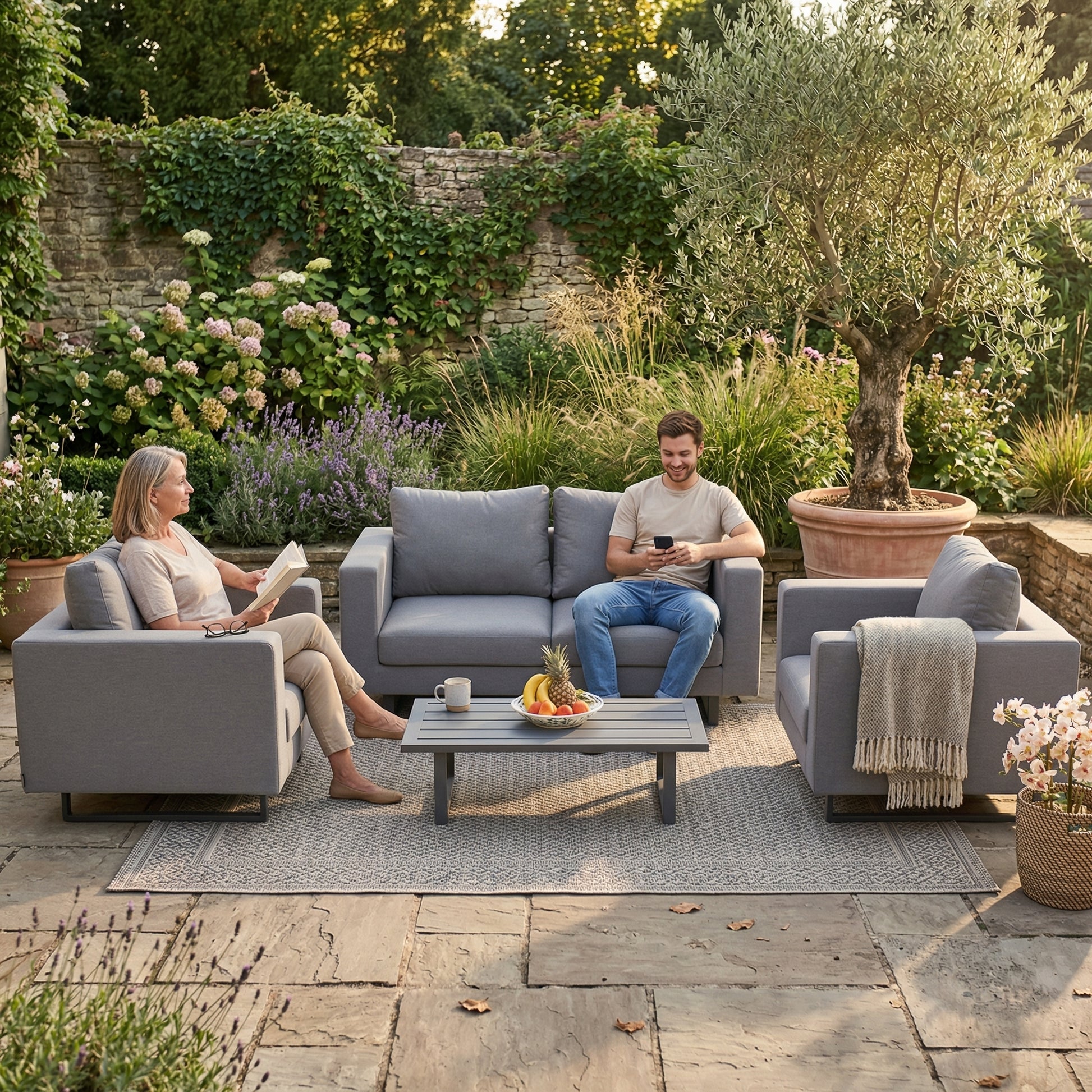Textiles Outdoor Lounge Set Shanti grau für den Garten, wetterfest und bequem