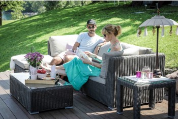 Maui corner sales rattan set