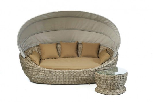 Happy natural Rattan Sunbed with Sandy Brown Seat Cushion Covers