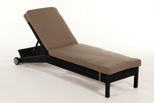 Iduna Rattan Sunlounger in Black with Sandy Brown Seat Cushion Cover